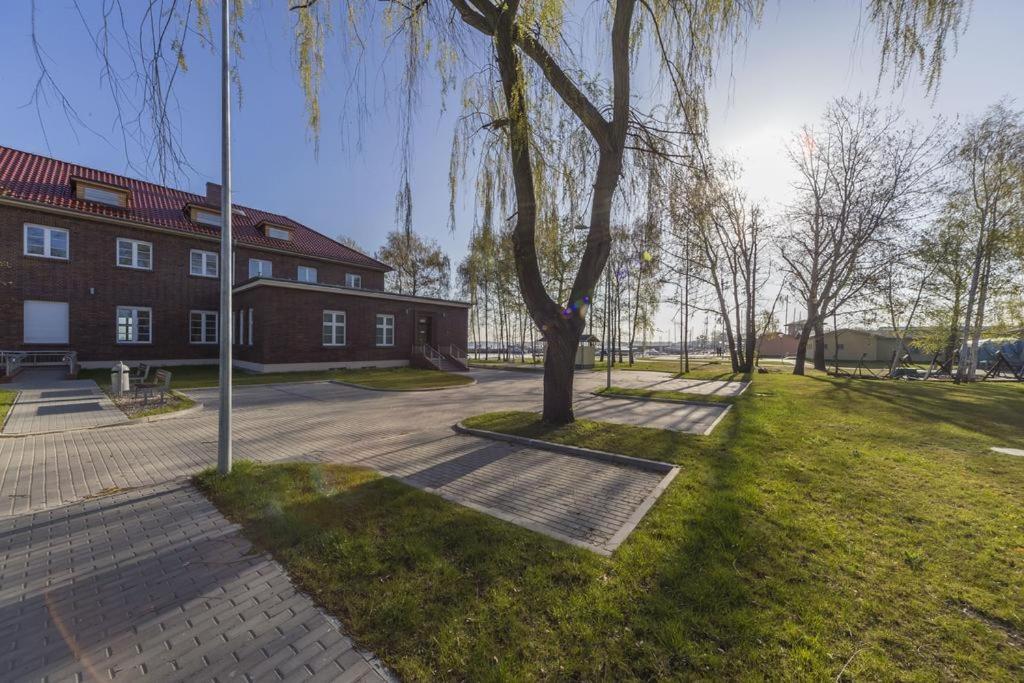 Centrum Zeglarskie Domki Kempingowe Štetín Exteriér fotografie