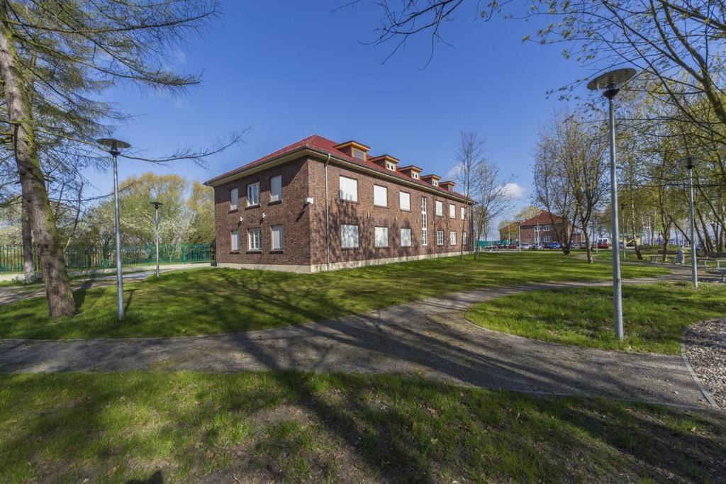 Centrum Zeglarskie Domki Kempingowe Štetín Exteriér fotografie